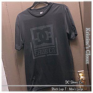 DC Shoe's Black T-Shirt - Men's Large